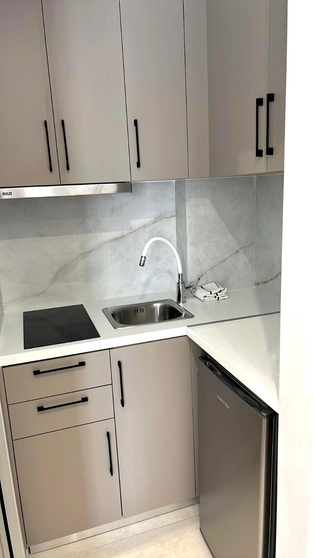 Anesis Deluxe Apartments 파르가 외부 사진
